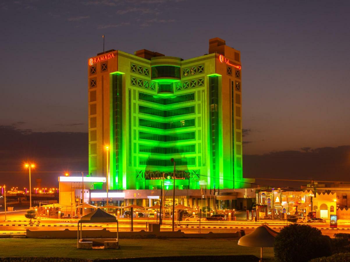 Ramada Hotel & Suites By Wyndham Al Qassim Al Bukayriah Exterior foto The Grand Hotel